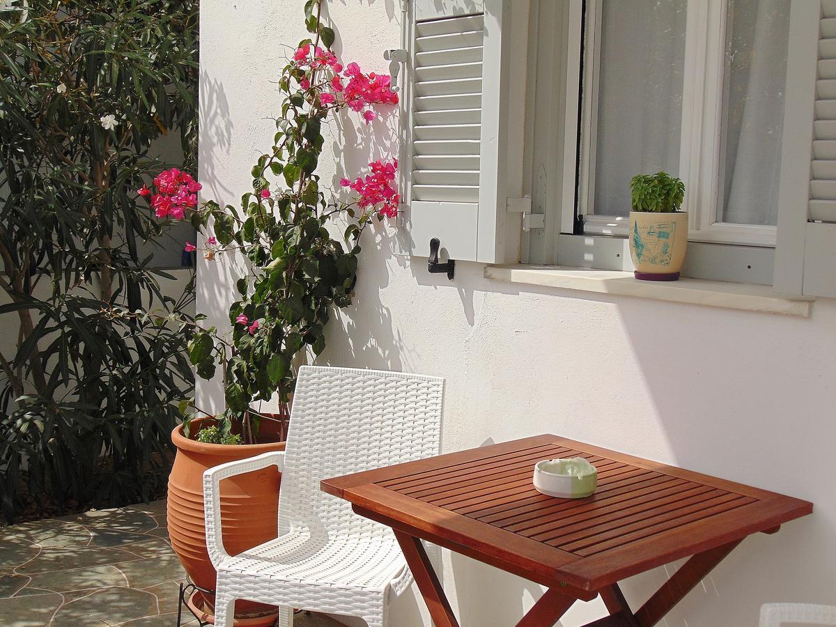 George'S Place Sifnos - Apartments Apollonia Dış mekan fotoğraf